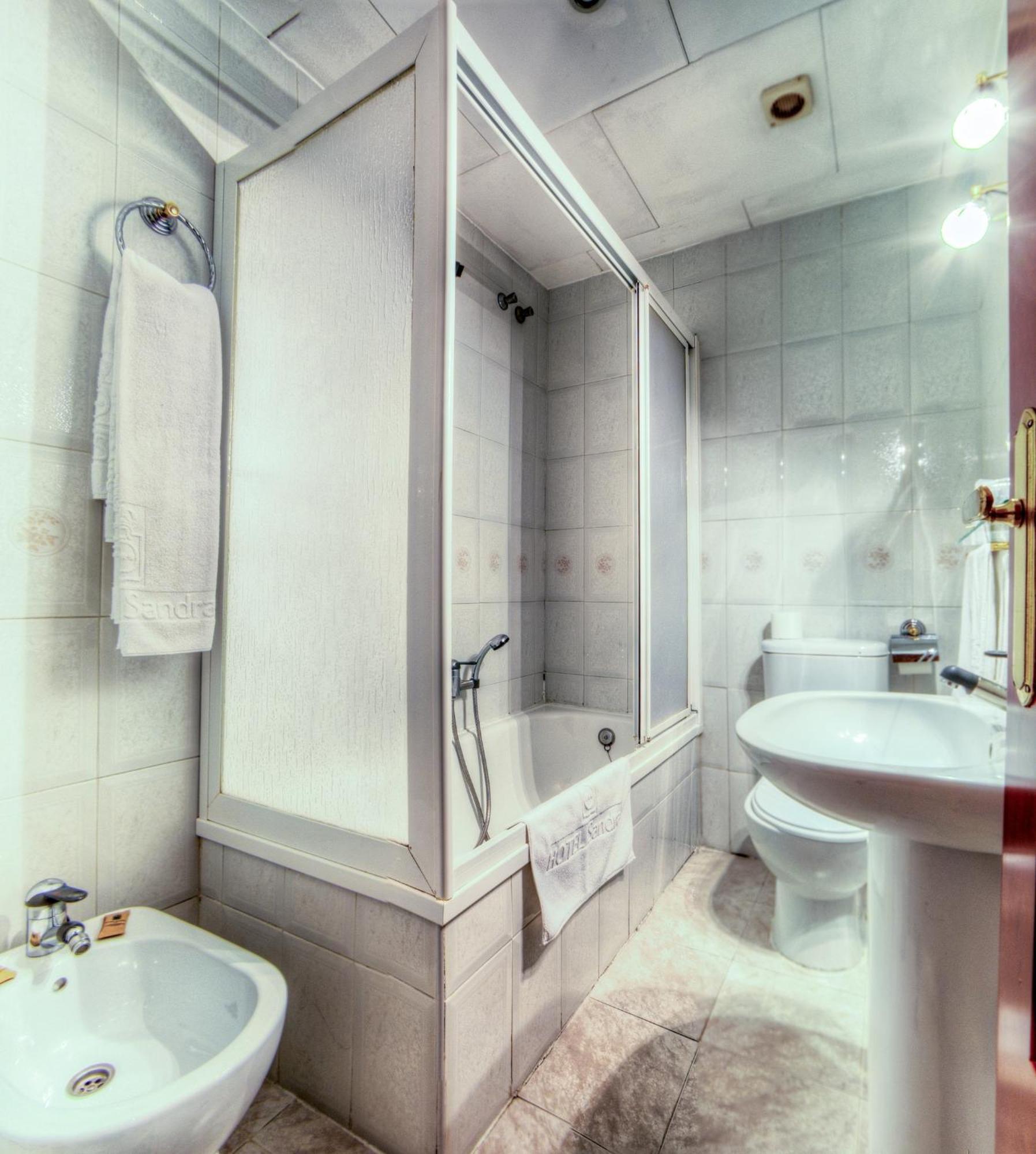 Hotel Sandra Alcalá de Guadaira Zimmer foto